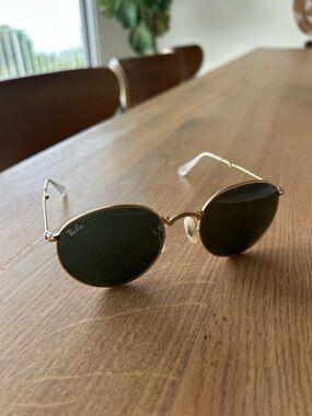 Ray-Ban Gold Frame Sunglasses with Dark Green Lenses